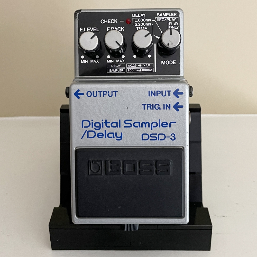 Boss DSD-3 Digital Delay Sampler | Guitar Nine